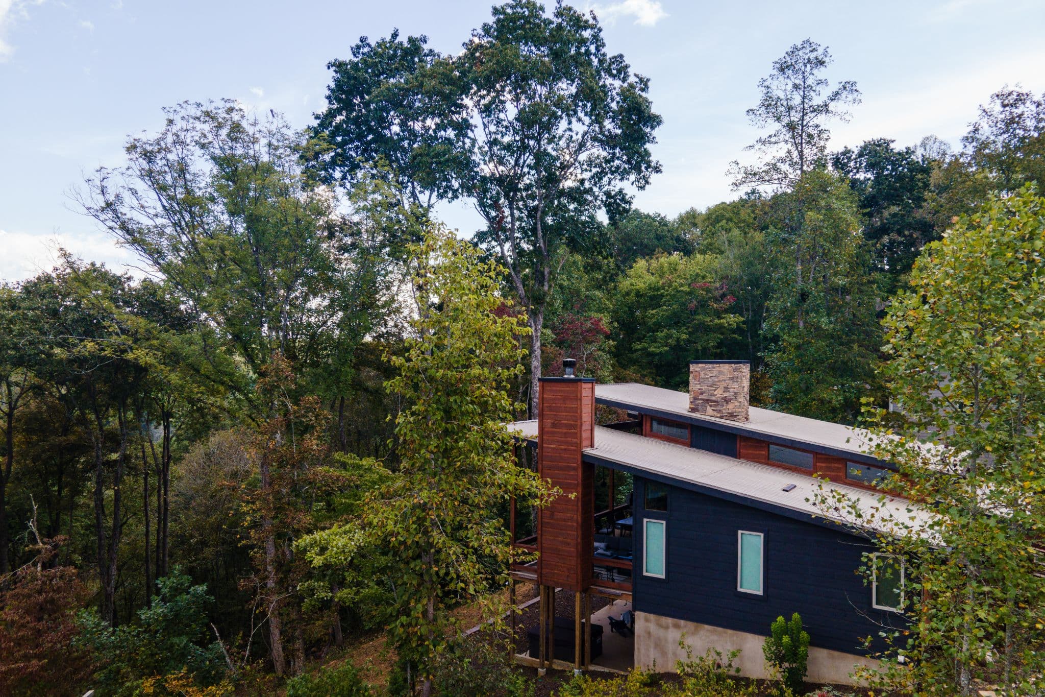Modern River Retreat, a luxury cabin on the Toccoa River near Blue Ridge, Georgia